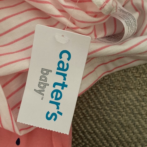 NWT!!!!! 3 piece Carter’s Strawberry Outfit - Picture 9 of 9